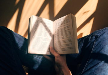 Читання паперових книг