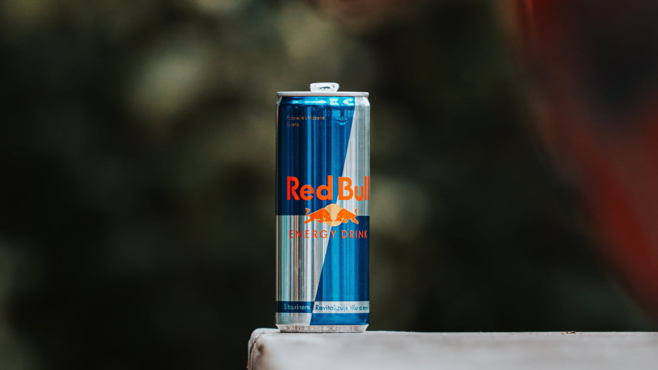 RedBull - один з найпопулярніших енергетичних напоїв